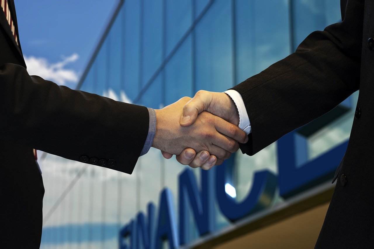 From Handshakes to Handovers: Navigating the 5 Essential Stages of Successful Mergers and Acquisitions